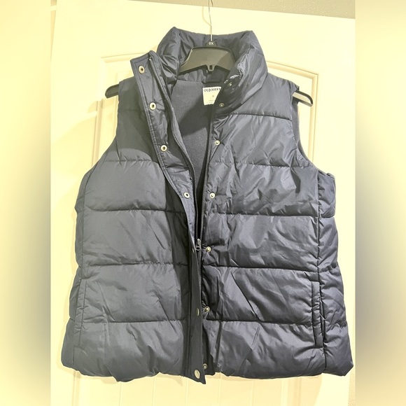 Old Navy Jackets & Blazers - Women’s Old Navy dark blue‎ navy puffy puffer vest plus 1 1X